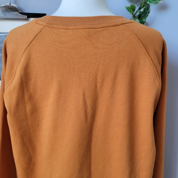 Athleta Triumph Crew Neck Sweatshirt Cattail Brown L - Picture 7 of 12